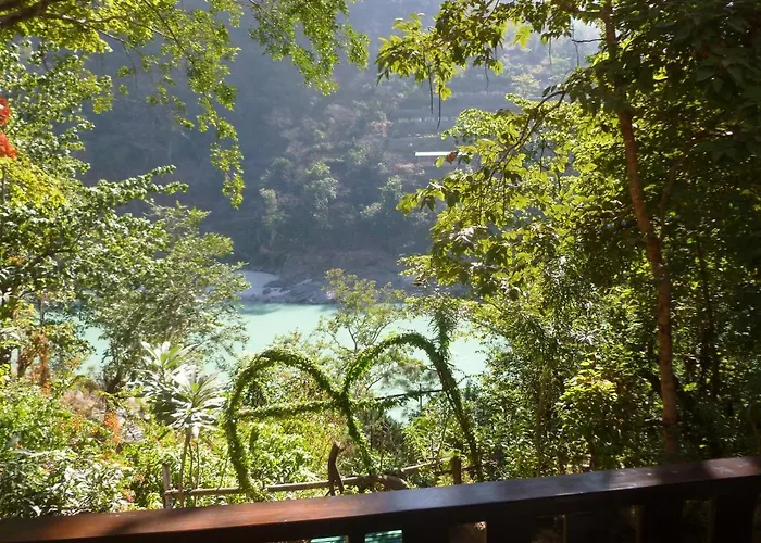 Samira'S Birds & Butterflies Park-Spashram Ganga Beach Retreat